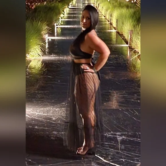 TIE BACKLESS MESH OVERLAY RUFFLE HEM HALTER DRESS WITH BODY SUIT - Picture 10 of 10